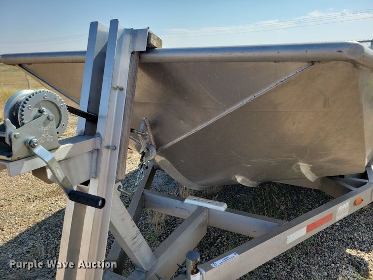 image for item JO9335 2005 AAD Welding boat