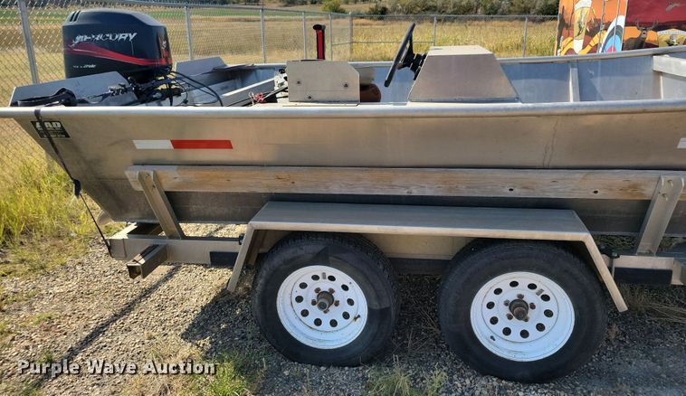 image for item JO9335 2005 AAD Welding boat