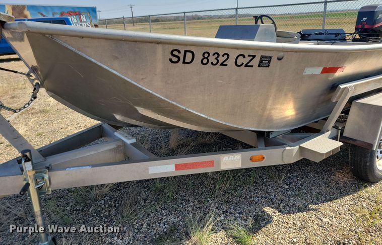 image for item JO9335 2005 AAD Welding boat