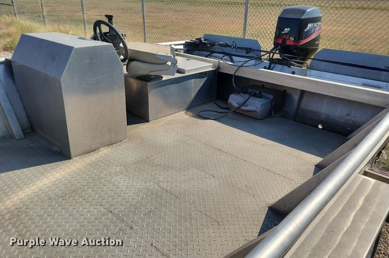 image for item JO9335 2005 AAD Welding boat