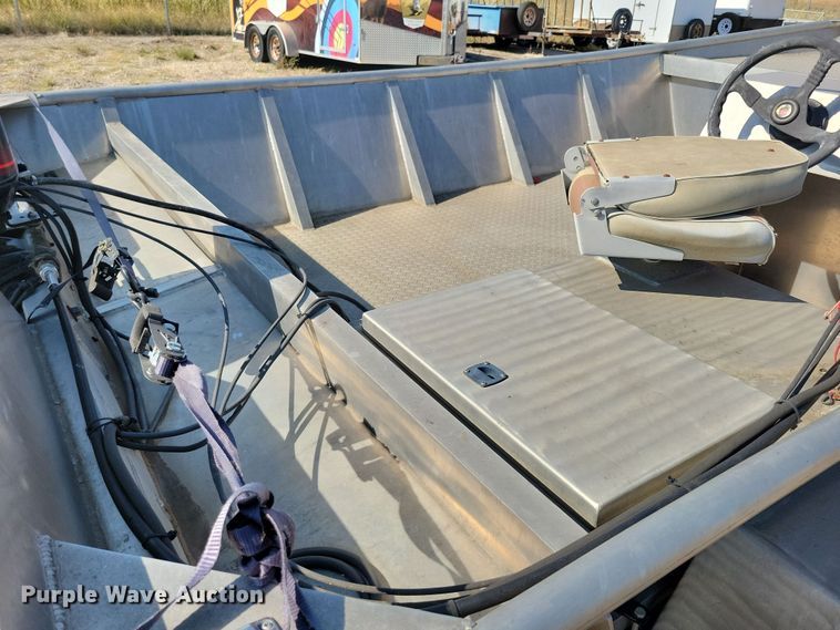 image for item JO9335 2005 AAD Welding boat