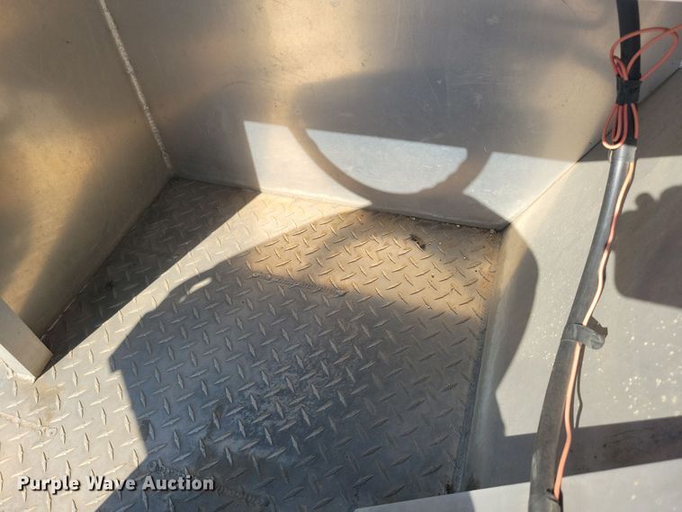 image for item JO9335 2005 AAD Welding boat