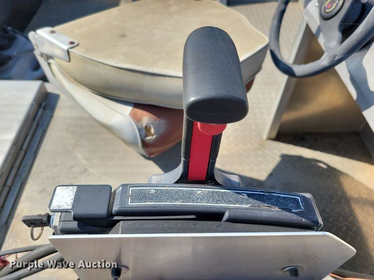 image for item JO9335 2005 AAD Welding boat