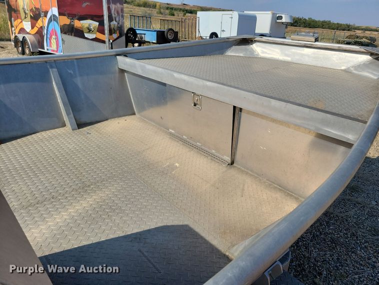 image for item JO9335 2005 AAD Welding boat