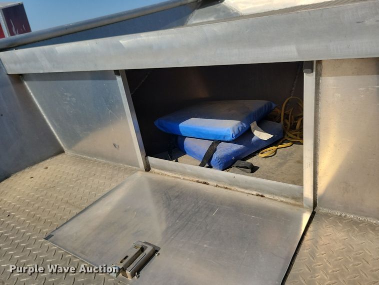 image for item JO9335 2005 AAD Welding boat