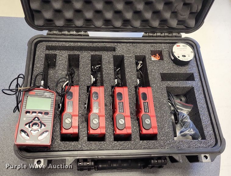 image for item JO9370 (5) 3M Quest Technologies DLX dosimeter noise detectors