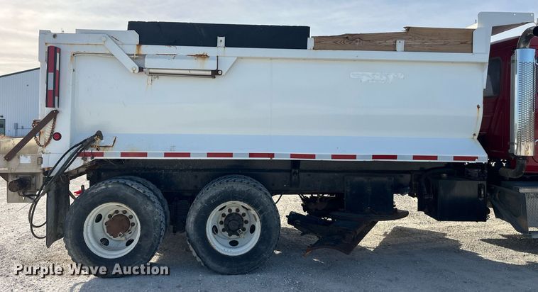 image for item LC9225 2006 Mack CV713 dump truck