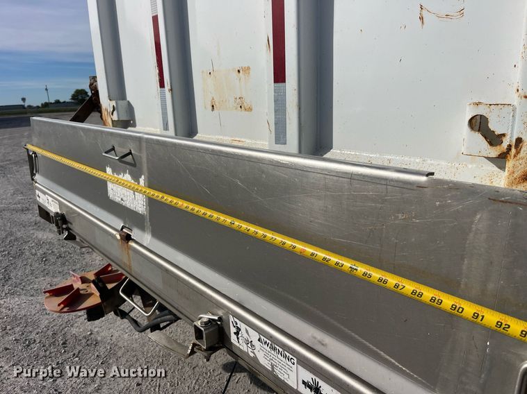 image for item LC9225 2006 Mack CV713 dump truck