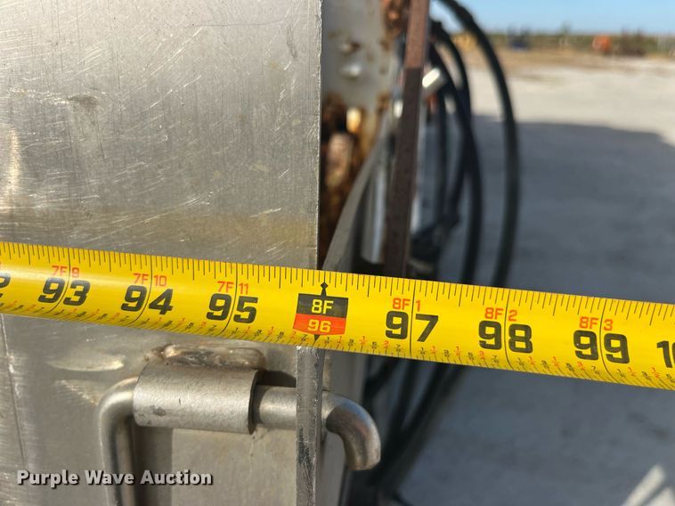 image for item LC9225 2006 Mack CV713 dump truck