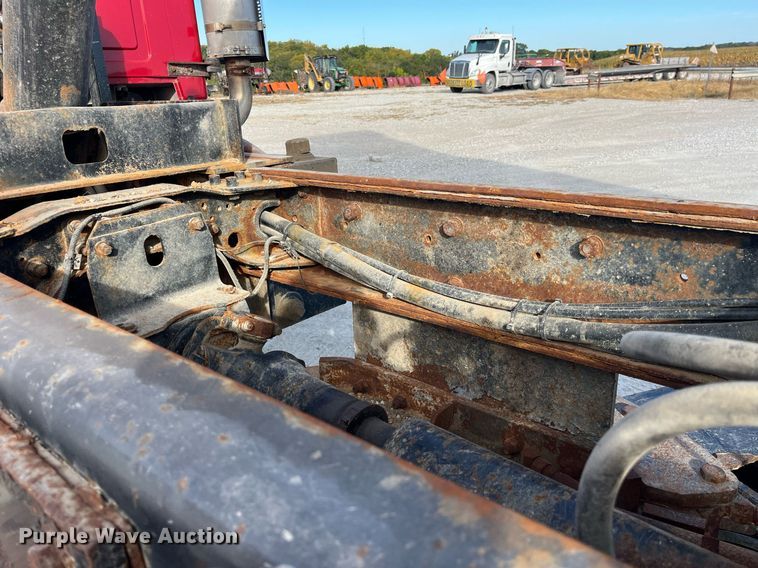 image for item LC9225 2006 Mack CV713 dump truck