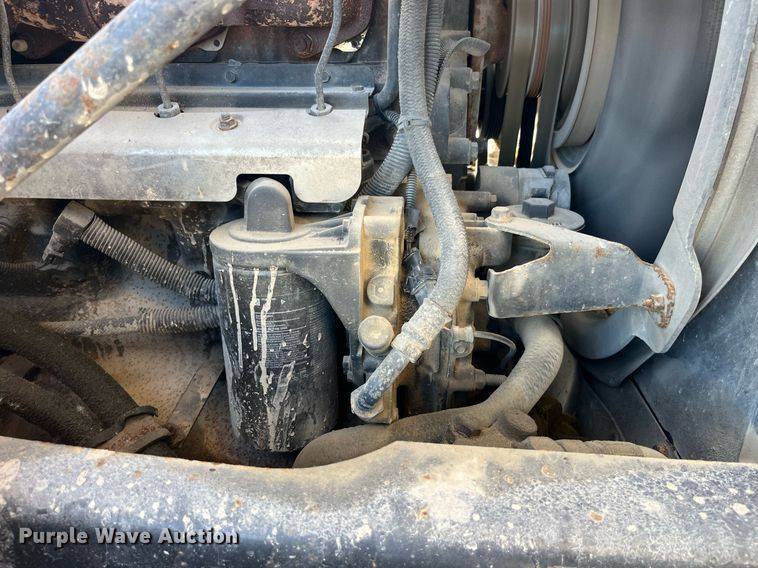 image for item LC9225 2006 Mack CV713 dump truck