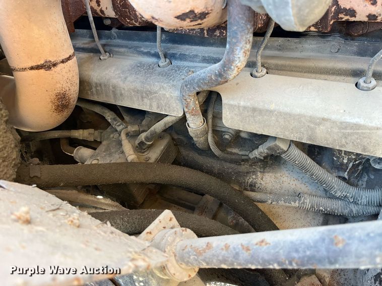 image for item LC9225 2006 Mack CV713 dump truck