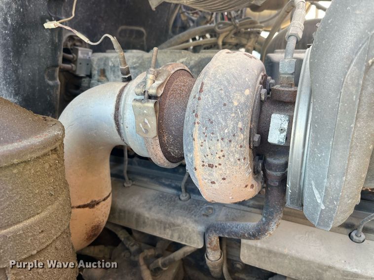 image for item LC9225 2006 Mack CV713 dump truck