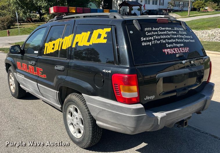 image for item LC9229 1999 Jeep Grand Cherokee Laredo SUV