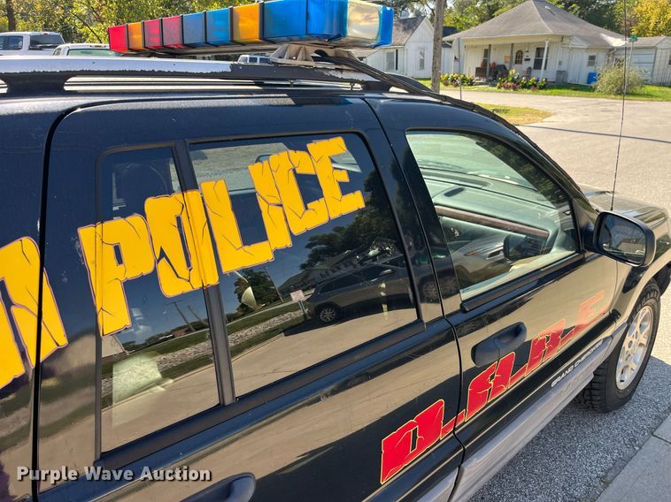 image for item LC9229 1999 Jeep Grand Cherokee Laredo SUV