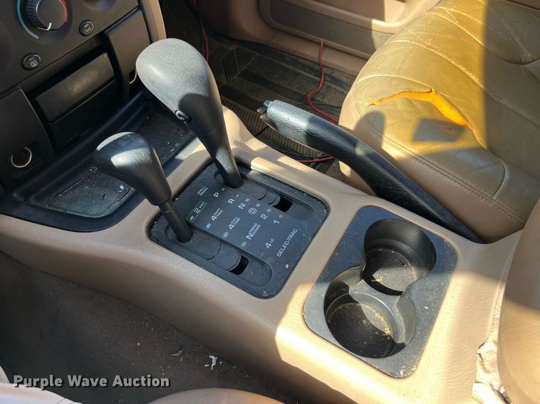 image for item LC9229 1999 Jeep Grand Cherokee Laredo SUV