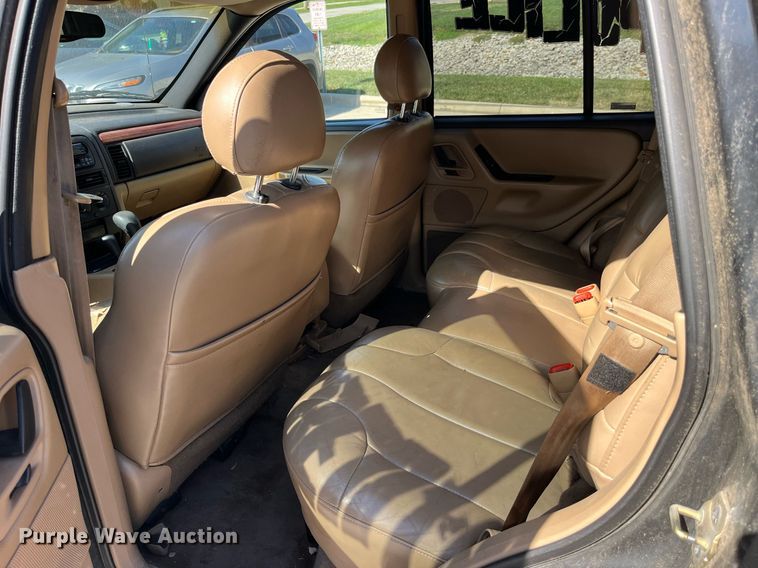 image for item LC9229 1999 Jeep Grand Cherokee Laredo SUV