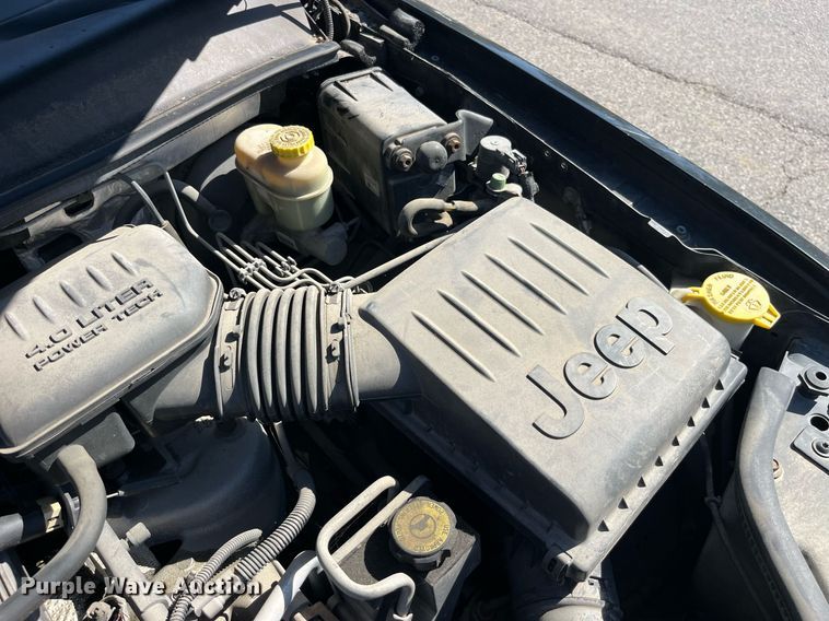 image for item LC9229 1999 Jeep Grand Cherokee Laredo SUV