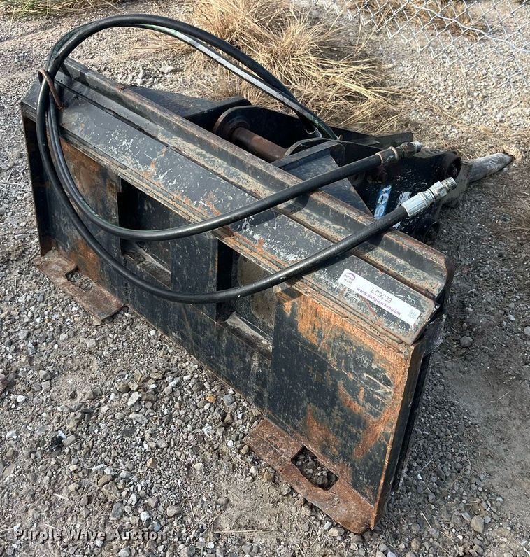 image for item LC9233 IPC HH500 skid steer breaker