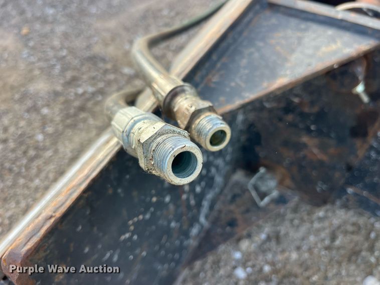 image for item LC9233 IPC HH500 skid steer breaker