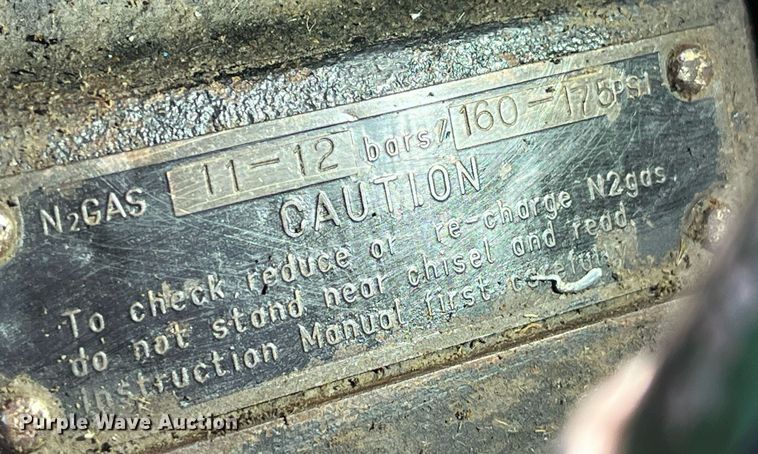 image for item LC9233 IPC HH500 skid steer breaker