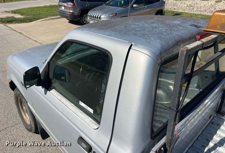 image for item LC9236 2002 Ford Ranger pickup truck