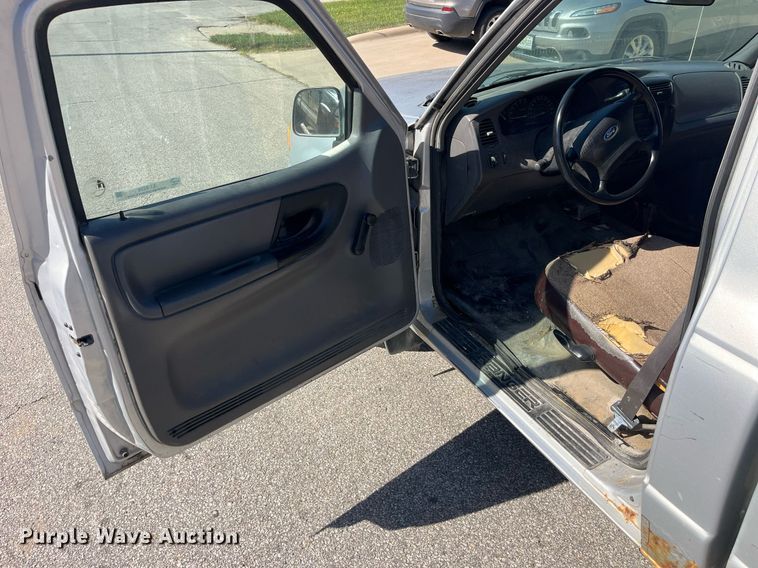 image for item LC9236 2002 Ford Ranger pickup truck