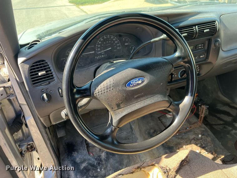 image for item LC9236 2002 Ford Ranger pickup truck