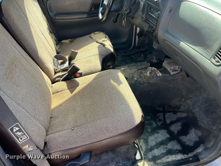 image for item LC9236 2002 Ford Ranger pickup truck