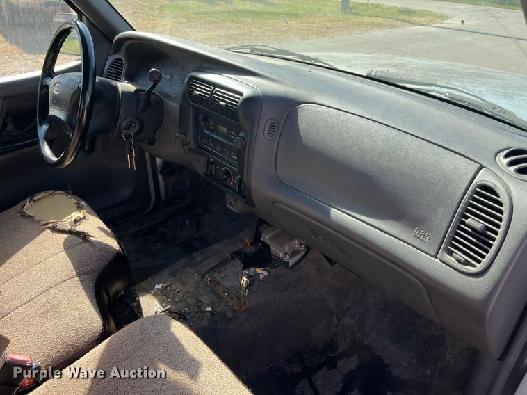 image for item LC9236 2002 Ford Ranger pickup truck