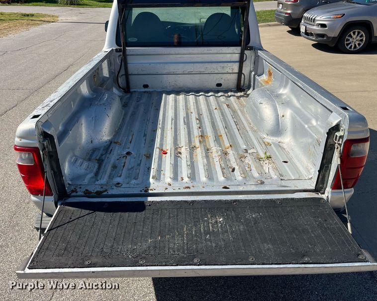 image for item LC9236 2002 Ford Ranger pickup truck