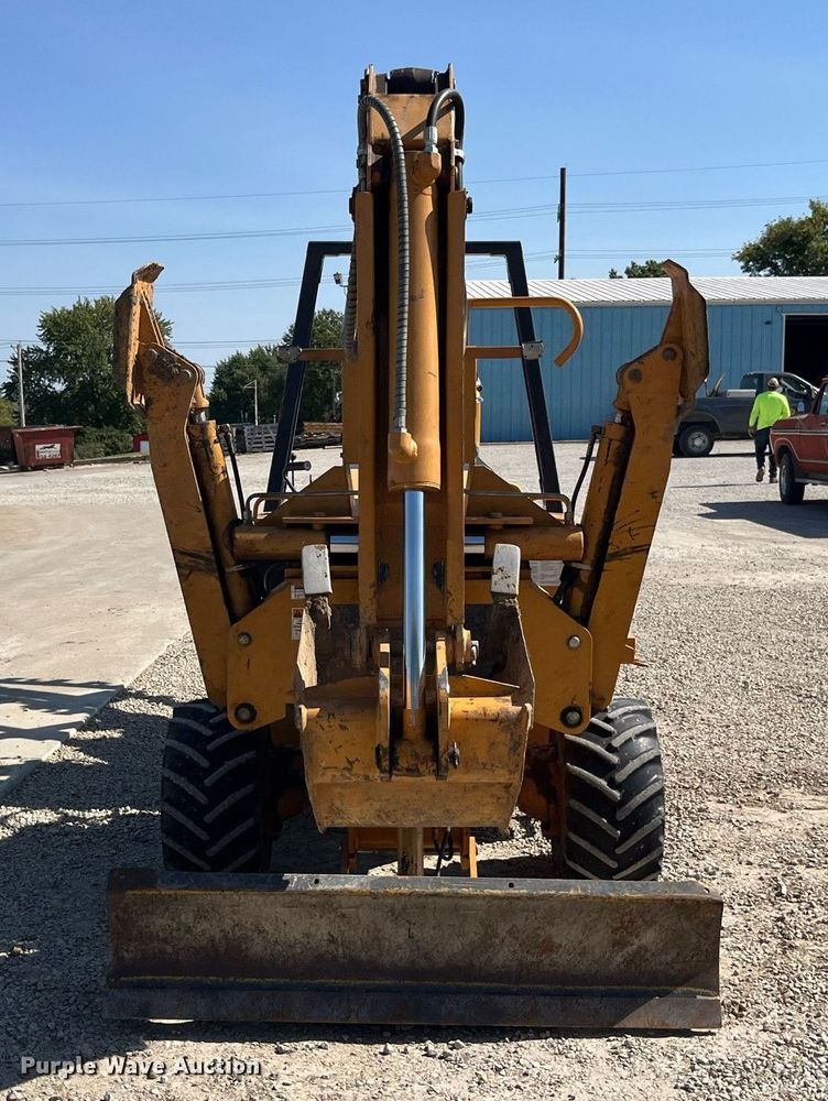 image for item LC9237 1998 Case 460 trencher