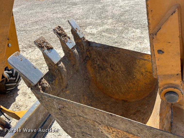 image for item LC9237 1998 Case 460 trencher