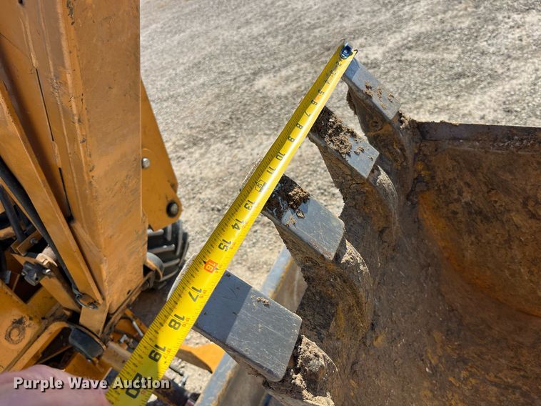 image for item LC9237 1998 Case 460 trencher