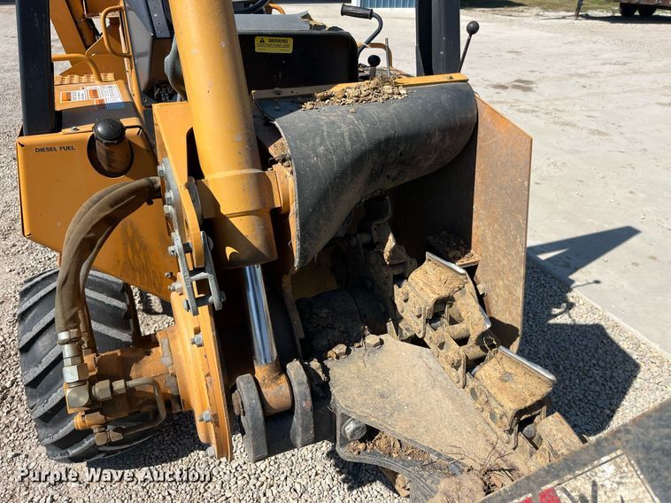 image for item LC9237 1998 Case 460 trencher