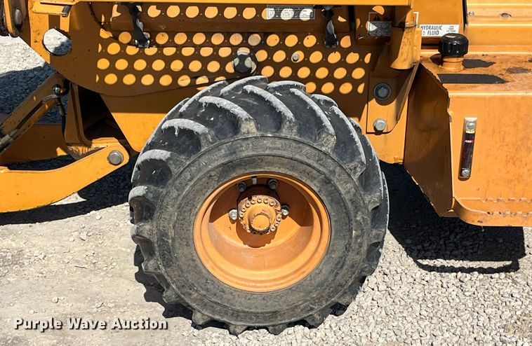 image for item LC9237 1998 Case 460 trencher