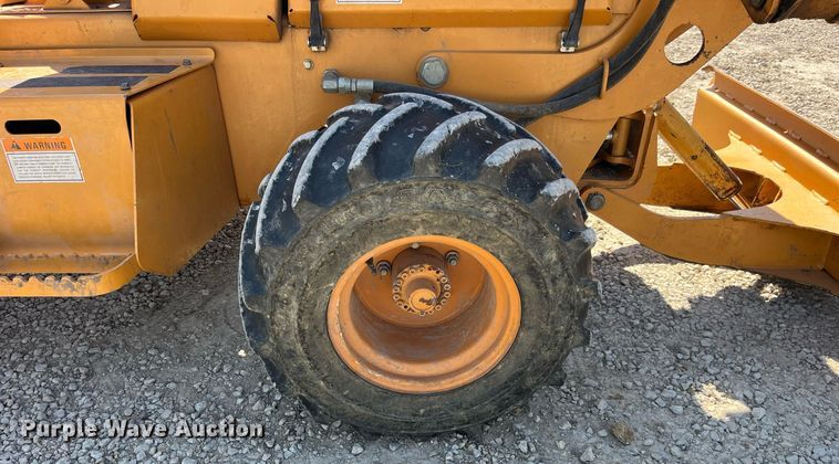 image for item LC9237 1998 Case 460 trencher