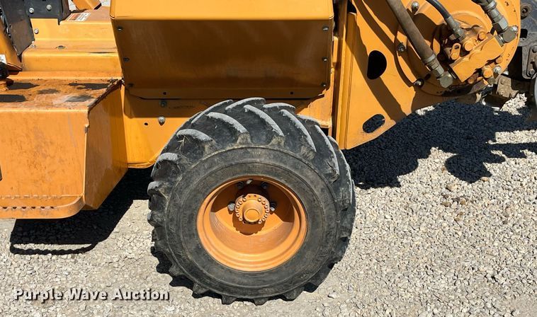 image for item LC9237 1998 Case 460 trencher