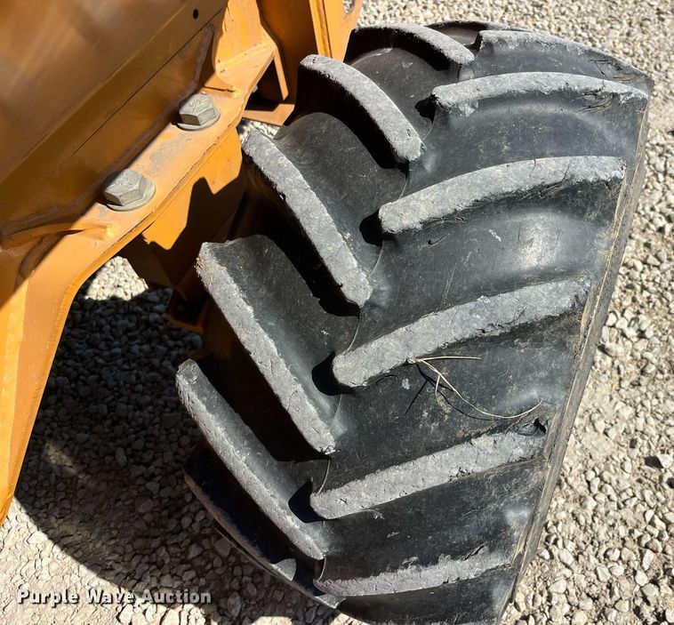 image for item LC9237 1998 Case 460 trencher