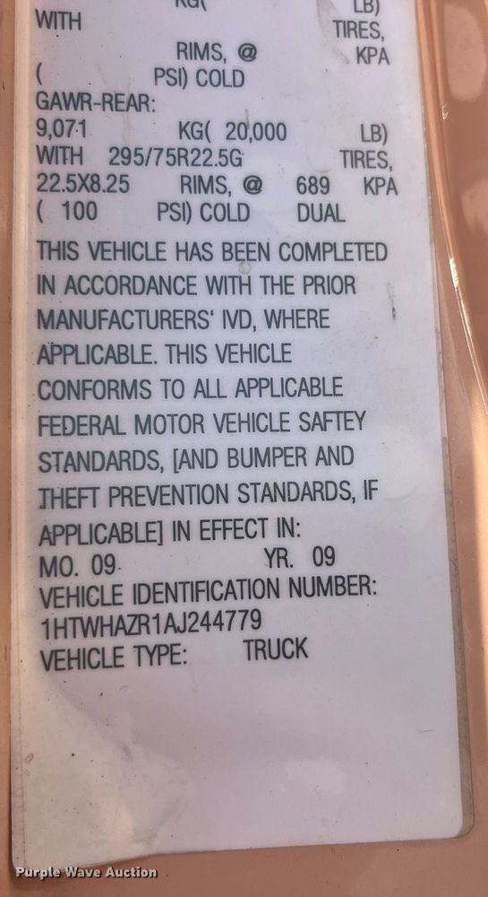 image for item LC9240 2010 International  7400 SFA dump truck