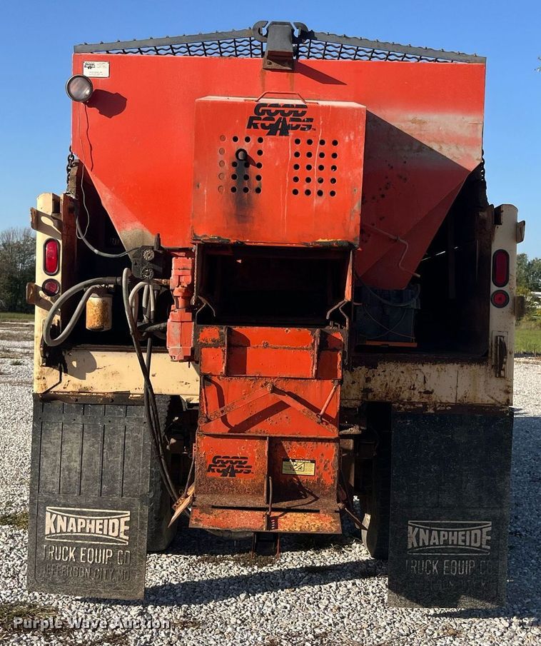 image for item LC9241 1998 Chevrolet  C7500 dump truck