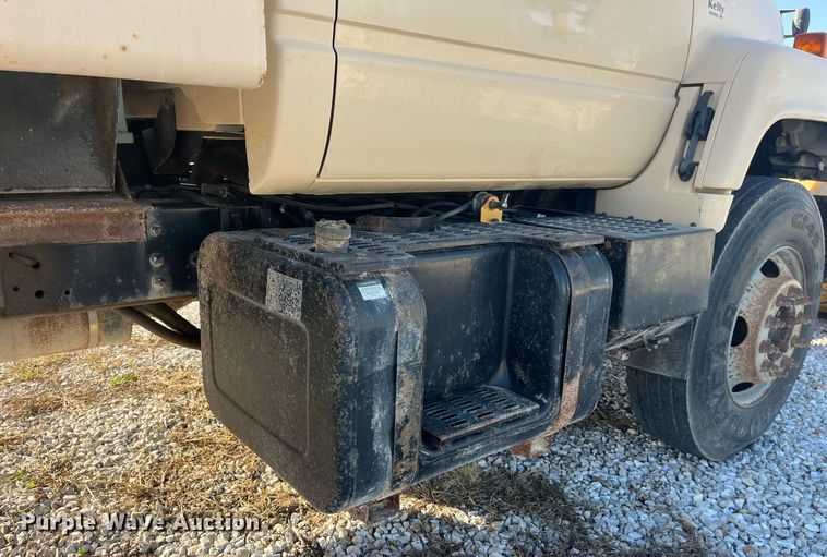 image for item LC9241 1998 Chevrolet  C7500 dump truck