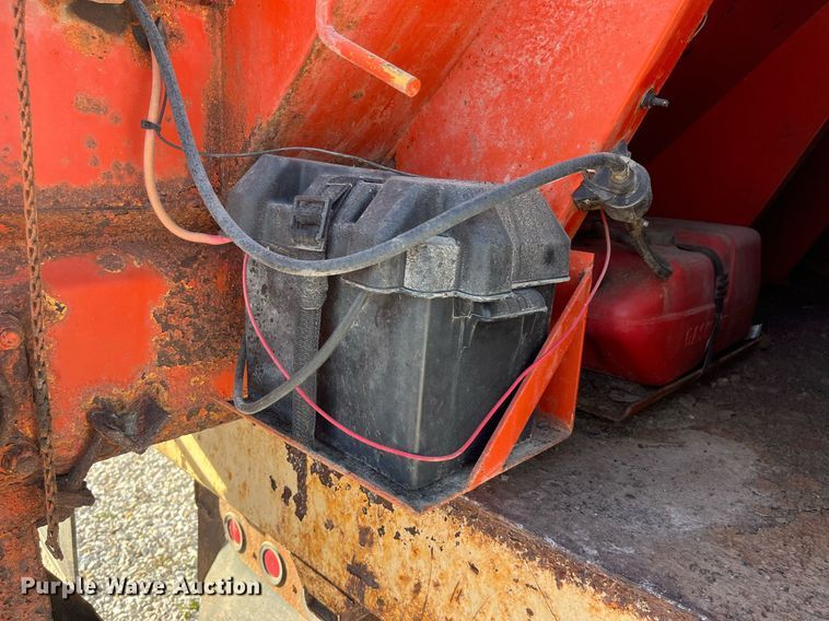 image for item LC9241 1998 Chevrolet  C7500 dump truck