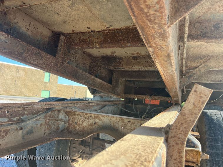 image for item LC9241 1998 Chevrolet  C7500 dump truck