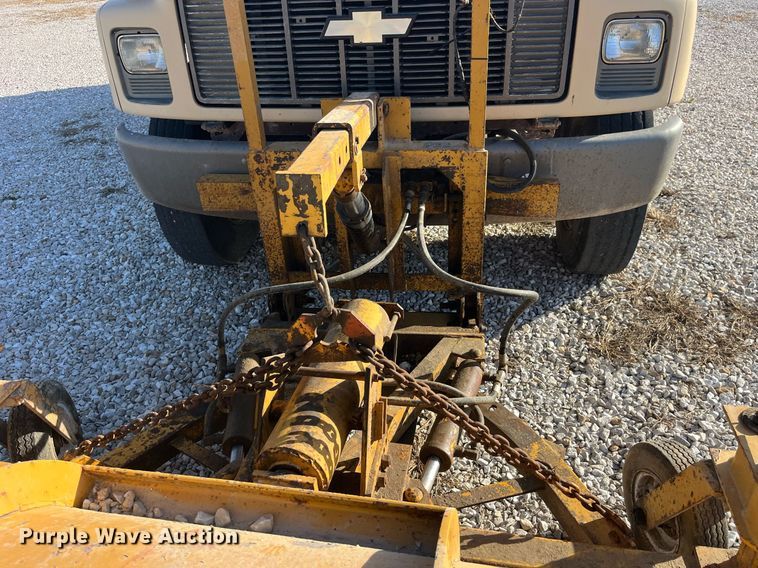 image for item LC9241 1998 Chevrolet  C7500 dump truck