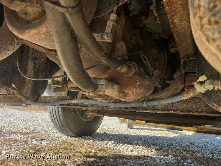 image for item LC9241 1998 Chevrolet  C7500 dump truck