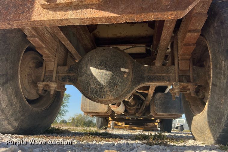 image for item LC9241 1998 Chevrolet  C7500 dump truck