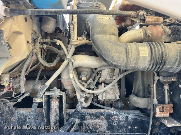 image for item LC9241 1998 Chevrolet  C7500 dump truck