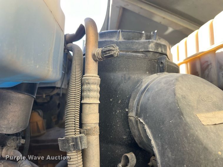 image for item LC9241 1998 Chevrolet  C7500 dump truck