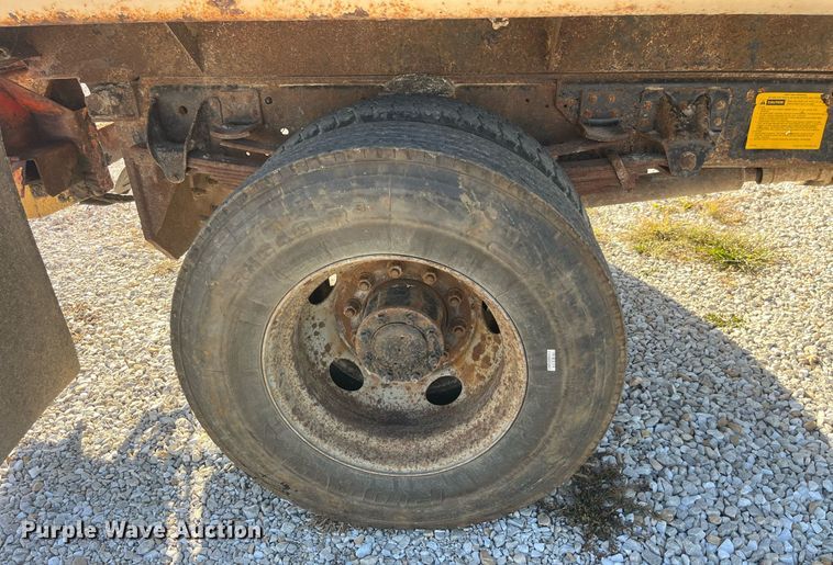 image for item LC9241 1998 Chevrolet  C7500 dump truck